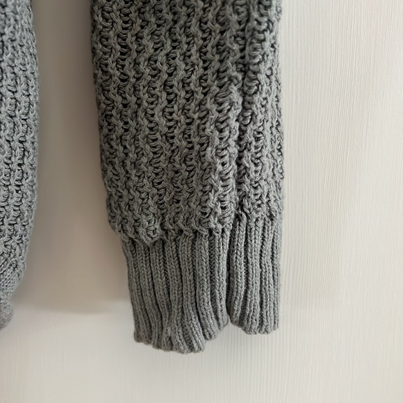 Forever 21 forest green sweater - Picture 3 of 7